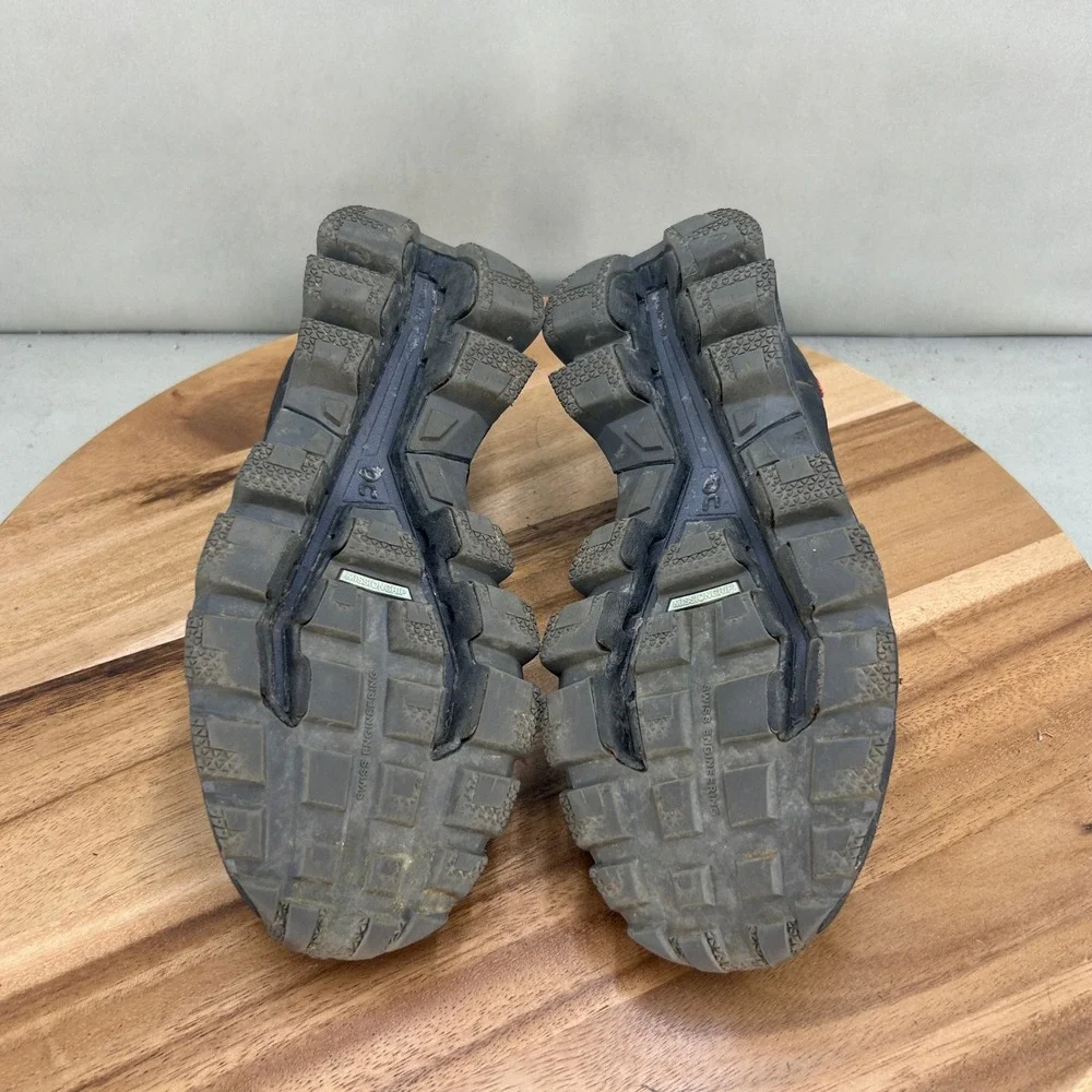 On Cloudventure Waterproof Womens Trail Running Shoes Black Grey Size 7.5